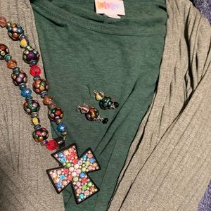 AUTUMN DISCOUNT- LuLaRoe green dress & sweater set w/ Necklace & Earrings - XL